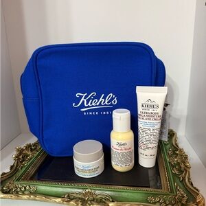 Kiehl's Skincare Travel Essentials Set
